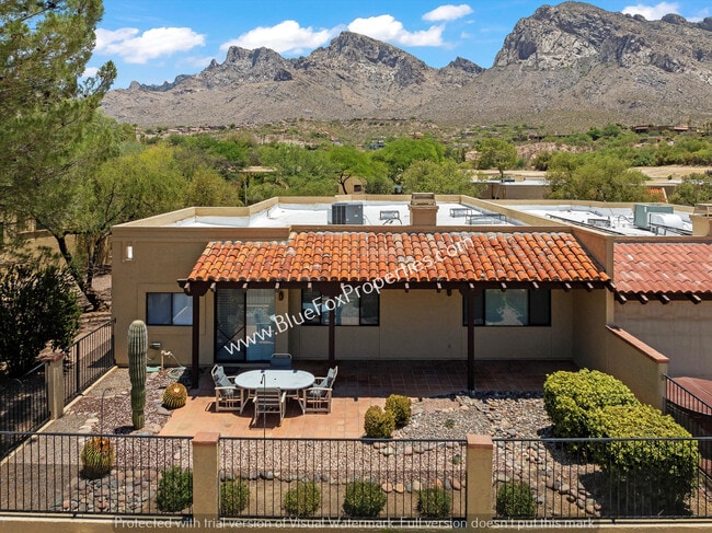 Building Photo - 811 Camino Corrida