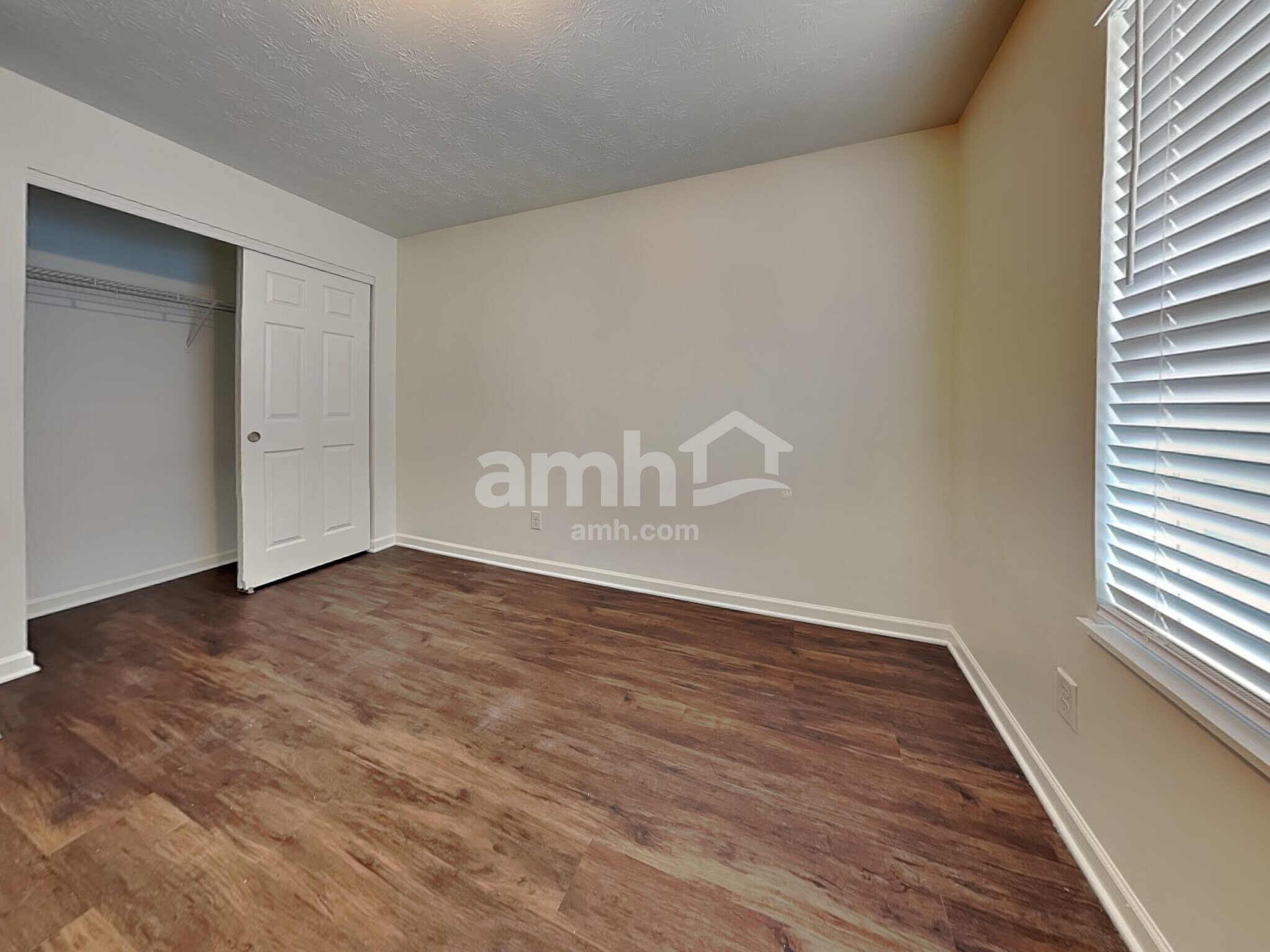 Building Photo - 903 Regency Ct