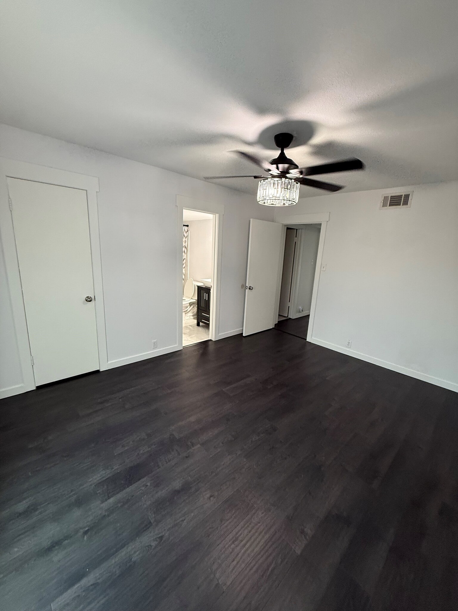 Building Photo - 3320 N Arnoult Rd