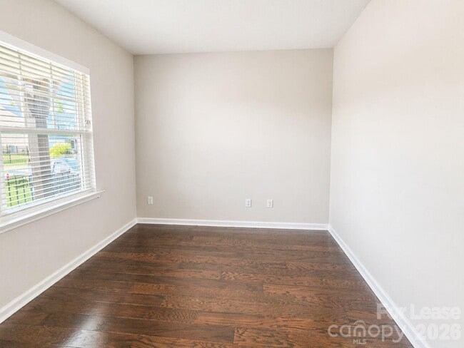 Building Photo - 15104 Moulin Ct Dr