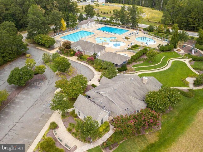 Building Photo - 43718 Winterberry Wy