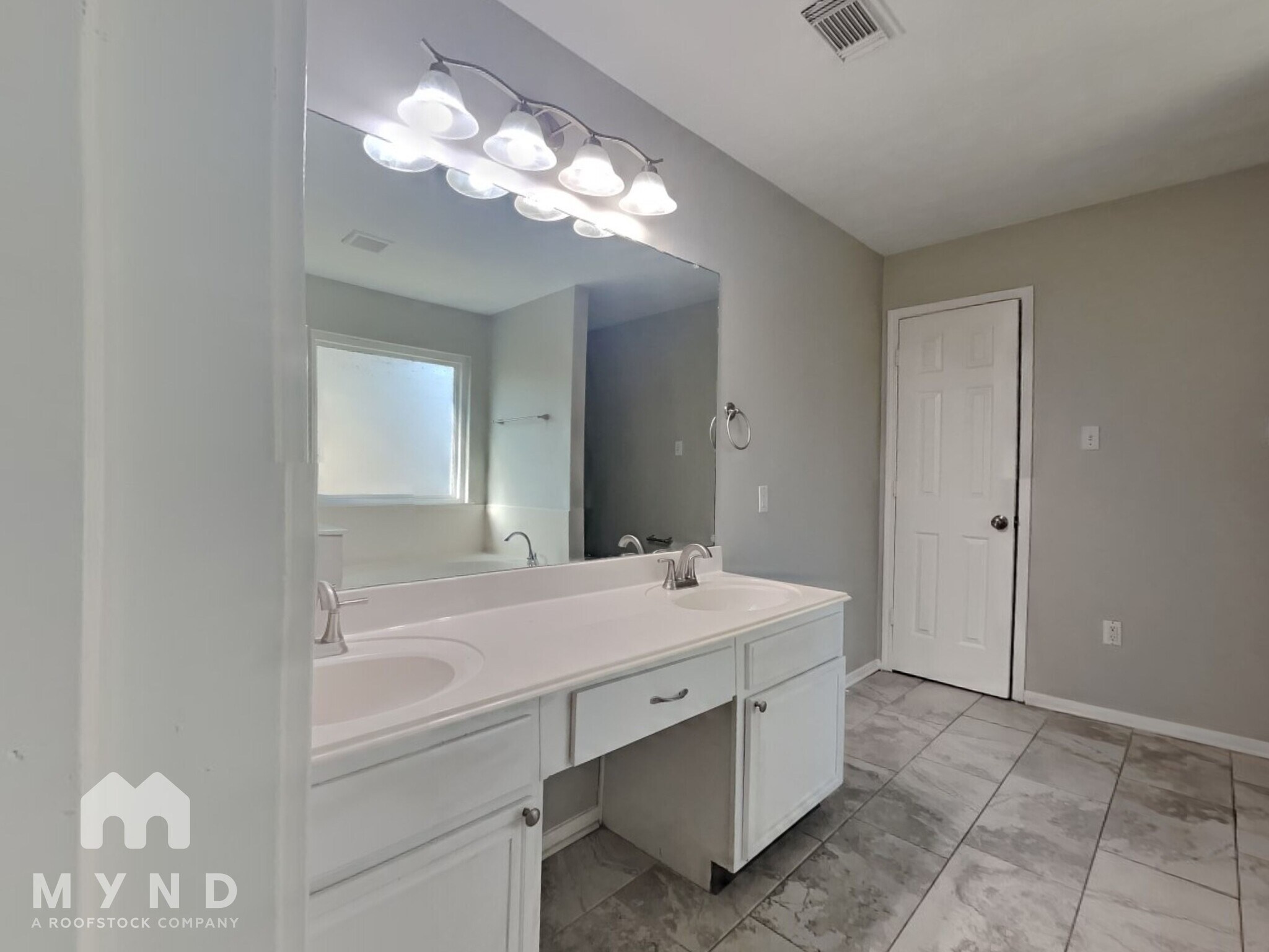 Building Photo - 275 Indian Falls S