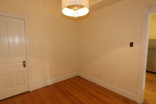 Building Photo - 931 W Newport Ave