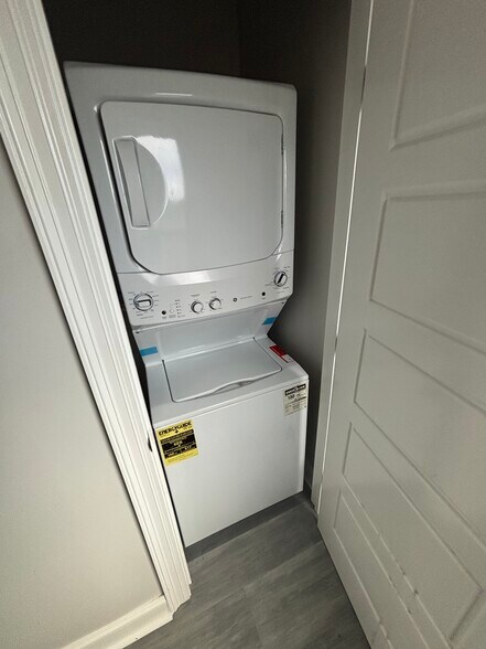 Laundry Closet - 1941 Casa Calvo St