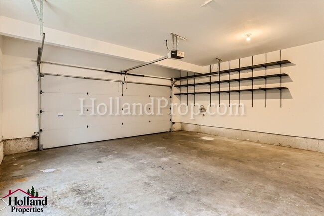 Building Photo - 3143-3145 NE 13th Pl