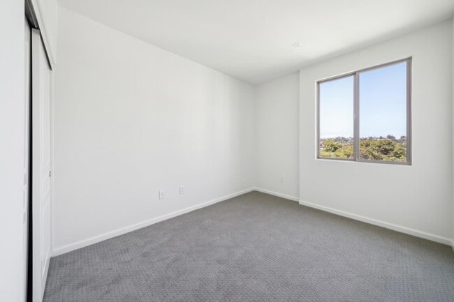 Building Photo - 3877 Pell Pl