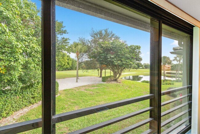 Building Photo - 3843 N Quail Ridge Dr