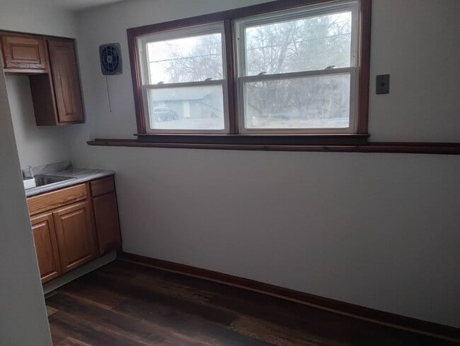 Interior Photo - 138 Polk Street