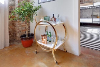 Building Photo - 527 St Joseph St