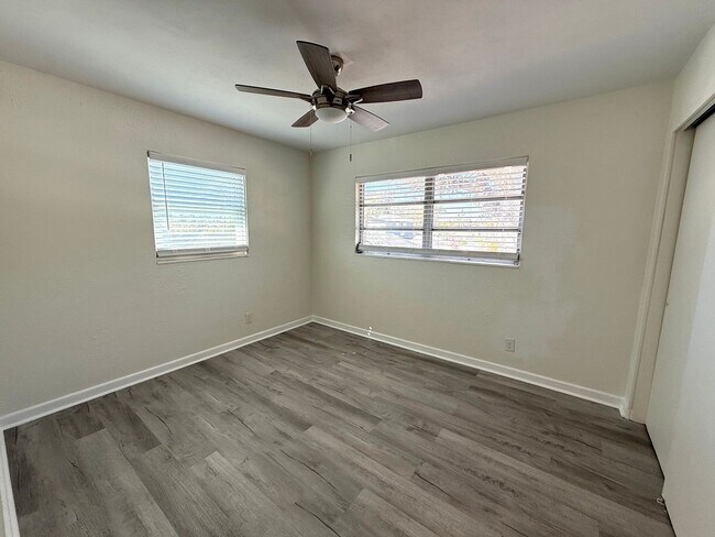 Building Photo - 3181 Hatton St