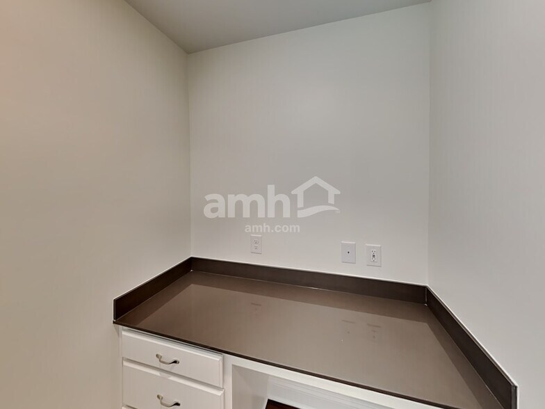 Building Photo - 13205 Jansen Ridge Way