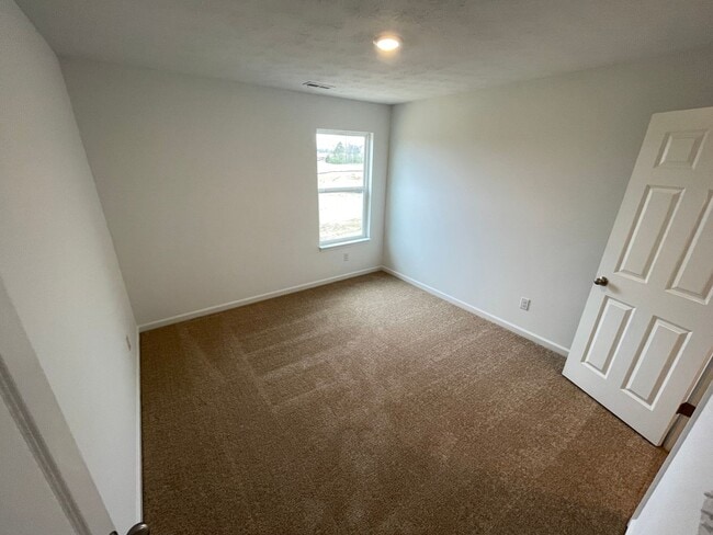 Building Photo - New Home East Jefferson For Rent