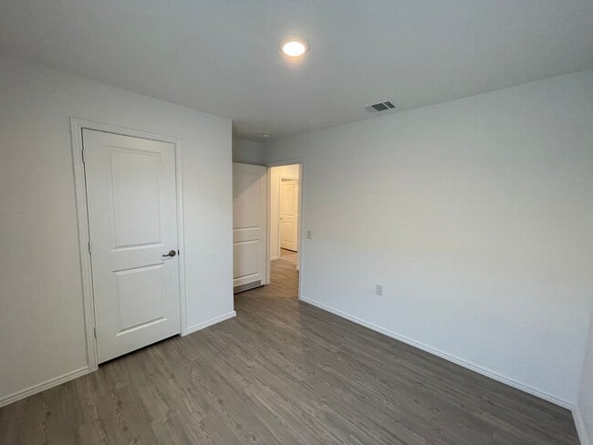 Building Photo - 10271 Asta Trl