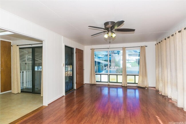 Building Photo - 730 6th Ave