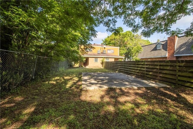 Building Photo - 2452 Copernicus St