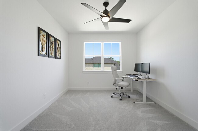 Building Photo - 8115 Fenway Hts Dr