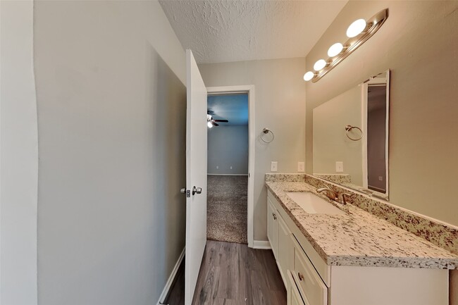 Building Photo - 19403 Westhaven Dr