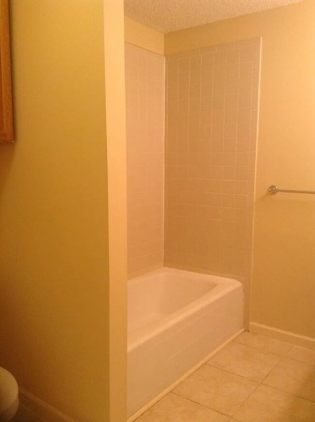 Building Photo - 1501 Chickasaw Rd