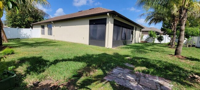 Building Photo - 7112 Spindle Tree Ln