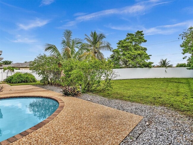 Building Photo - 9960 NW 23rd St