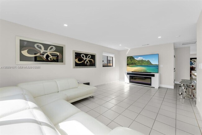 Building Photo - 1417 SW 139th Ave