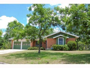 Building Photo - Walk to St. Edwards University!-2711 Littl...