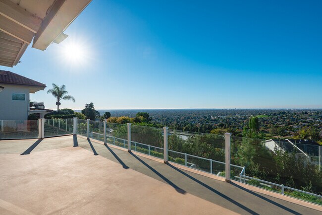 Building Photo - 11141 Limetree Dr