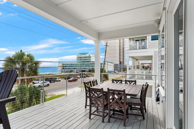 Building Photo - 14300 Front Beach Rd