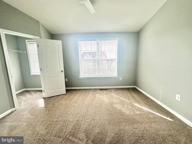 Building Photo - 43158 Whelplehill Terrace