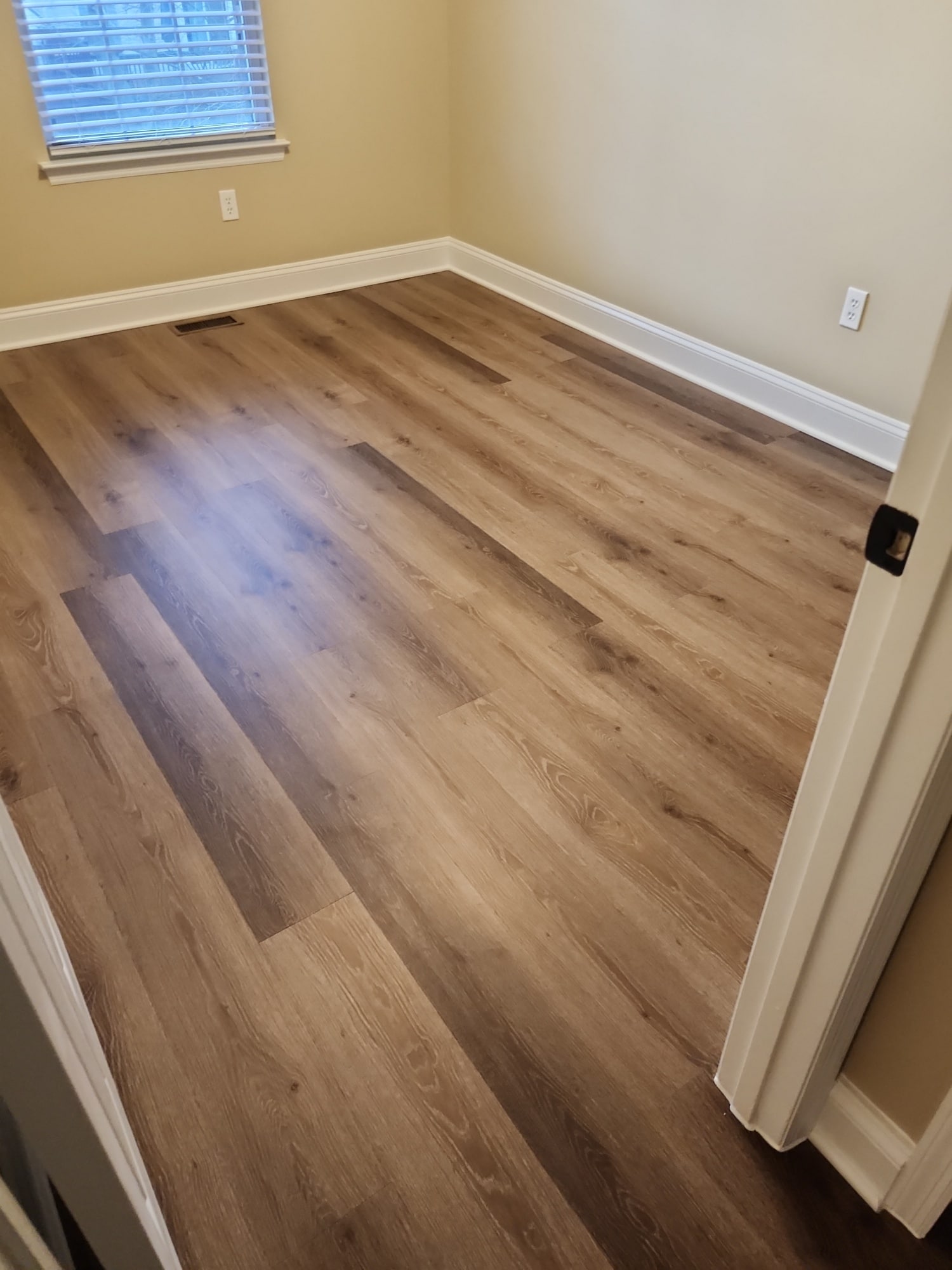 Building Photo - 9308 Gordon Ct