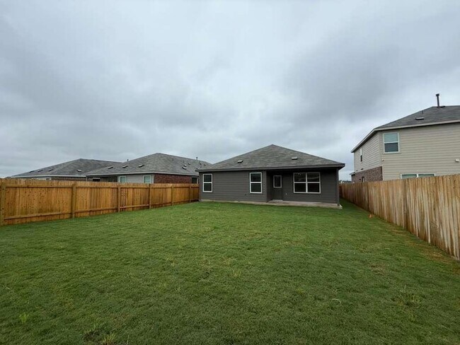 Building Photo - 216 Herald Dr
