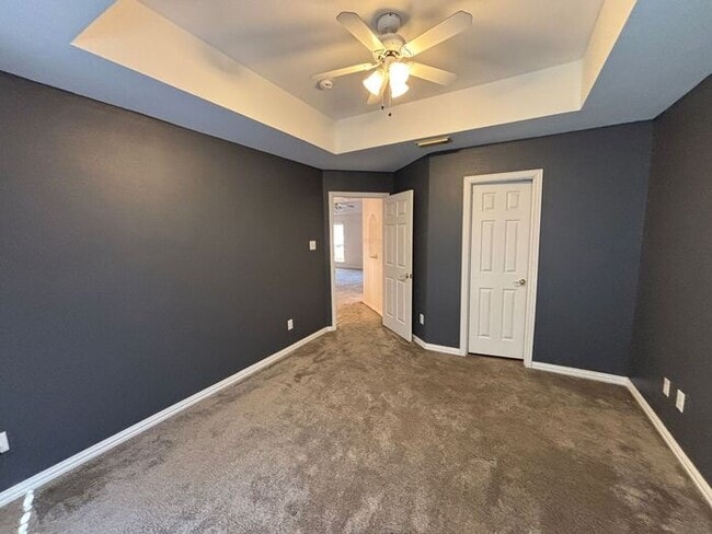 Building Photo - Beautiful 4BR 3.5BA Home w/ 3 Car Garage • Patio & Yard • 3 living areas in Grapevine