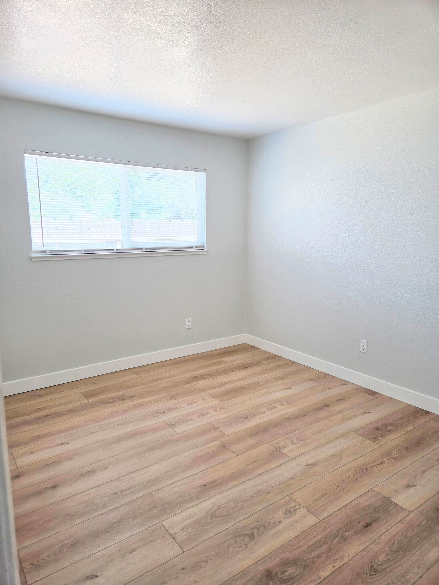 Building Photo - 228 Carmillita Way