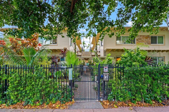 Building Photo - 900 Meridian Ave