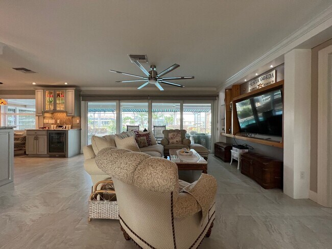 Building Photo - Furnished ** Punta Gorda Isles Vacation Home ** Heated Pool ** Canal / Boat Dock ** $7,500