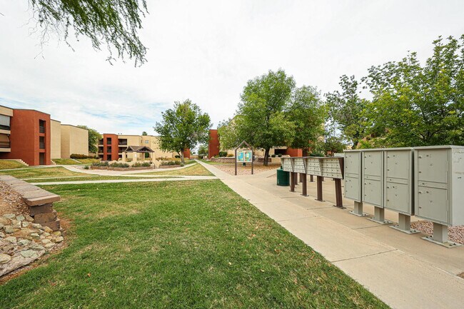 Building Photo - 1340 N Recker Rd