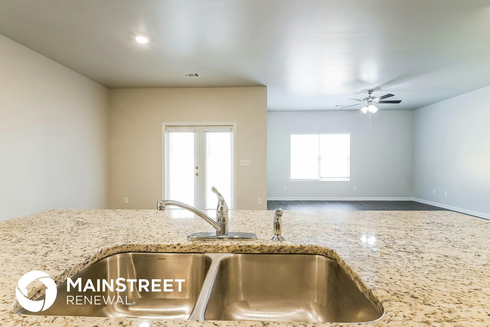 Building Photo - 4056 Pk Cv Wy