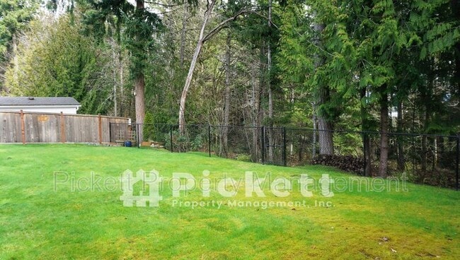 Building Photo - 10421 Ashley Cir NW