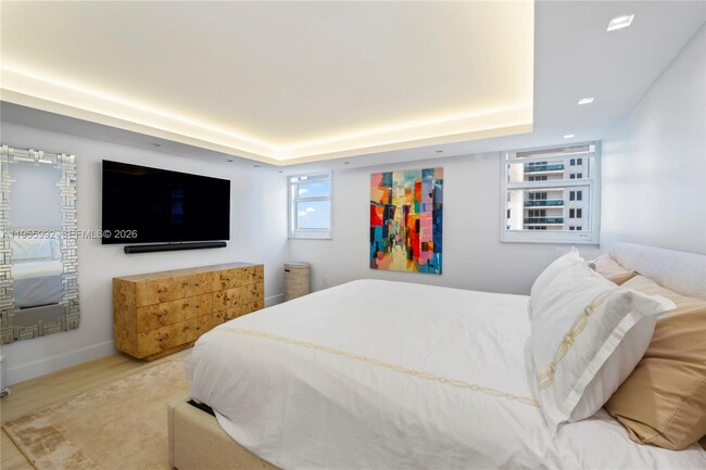 Building Photo - 2401 Collins Ave