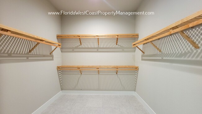 Building Photo - OUTSTANDING HOME IN THE ISLES AT LAKEWOOD ...