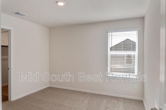 Building Photo - 311 Cedar Ct