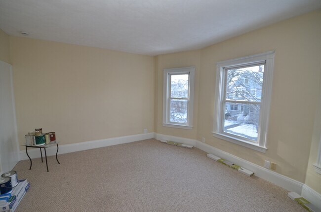 Building Photo - 39 Cleveland St