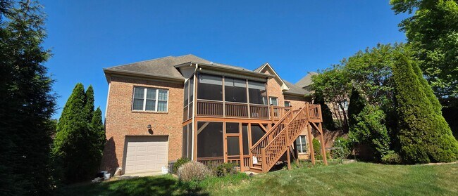 Building Photo - Beautiful Home with a full in law suite in Lewisville