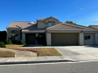 Building Photo - Great neighborhood in Quinterra of North L...