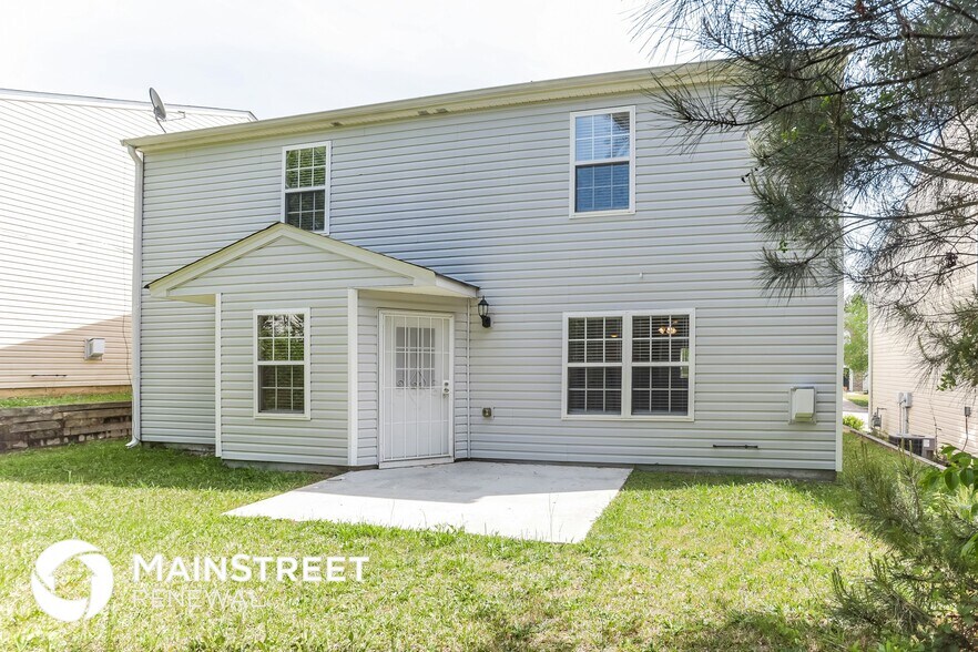 Building Photo - 3511 Devon Chase Rd