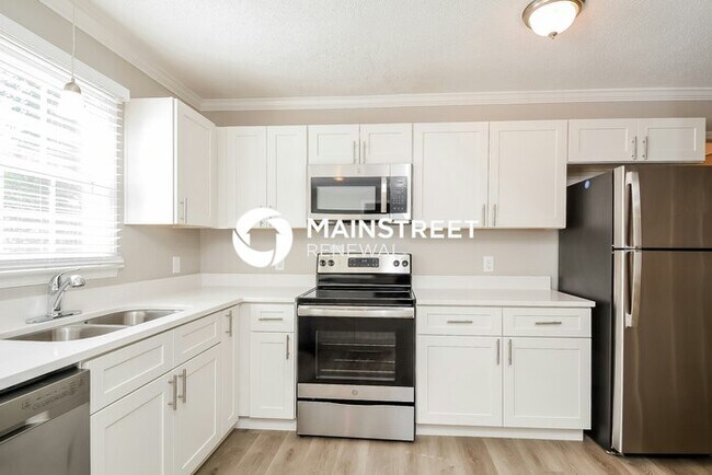 Building Photo - 3 Bedroom Pet-Friendly Home in WAKE FOREST...
