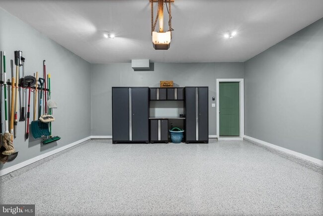 Building Photo - 1801 Rankokus Dr