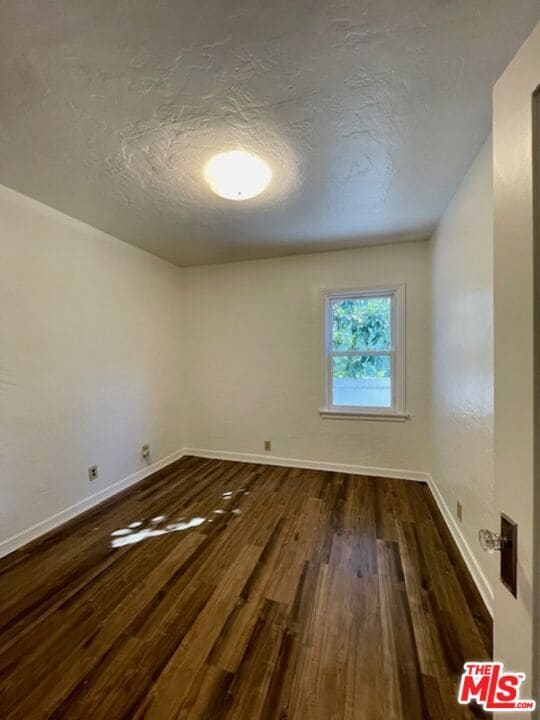 Building Photo - 11151 Sarah St