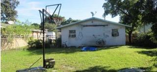 Building Photo - 423 NW 21st Terrace