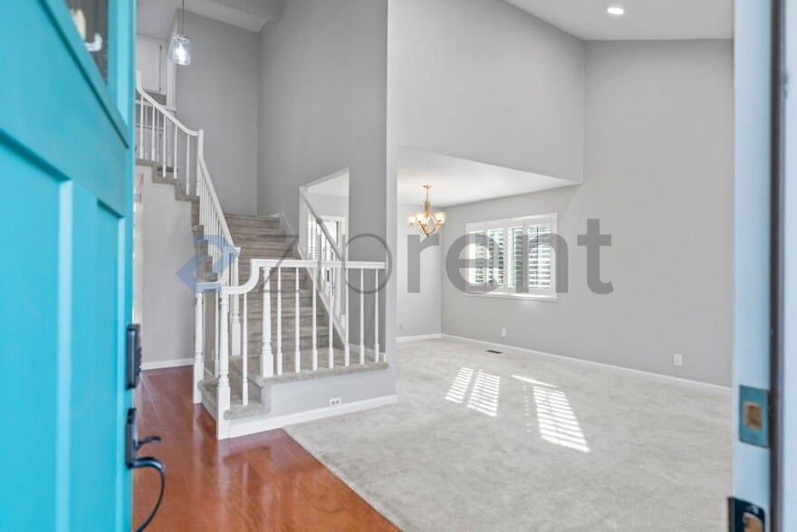 Building Photo - 1554 Gilbert Pl